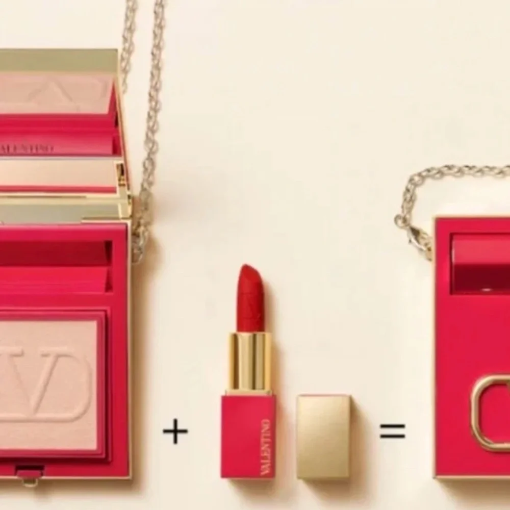 NWT VALENTINO VALENTINO Go-Clutch Refillable Compact Powder and Mini Lipstick Se